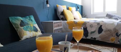 1 chambre, fer et planche à repasser, Wi-Fi, draps fournis