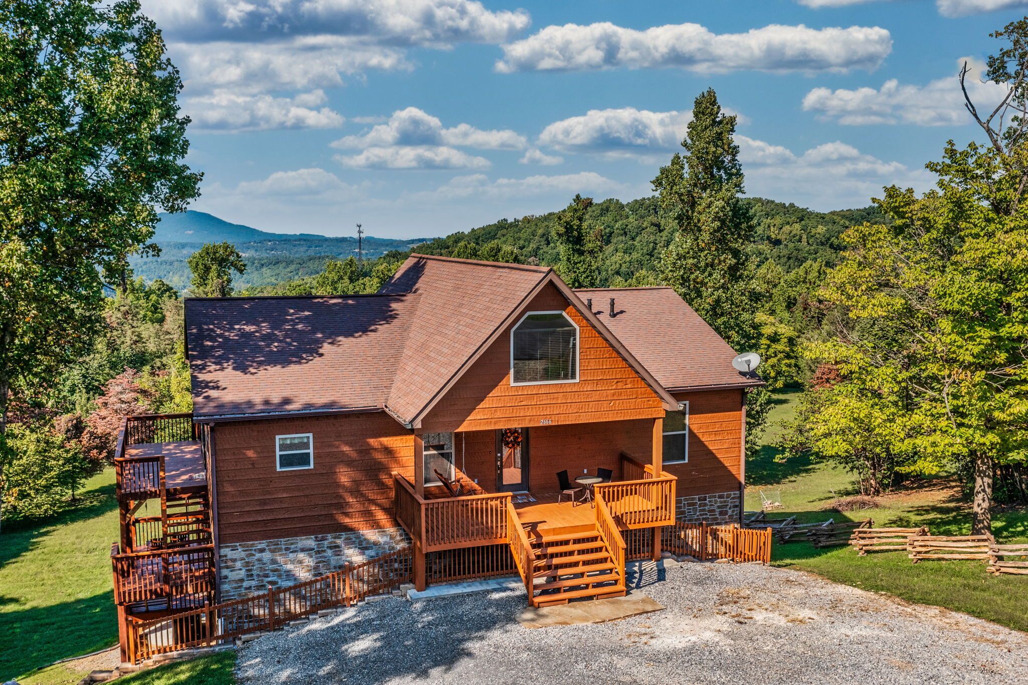Foothills Paradise Luxury Cabin