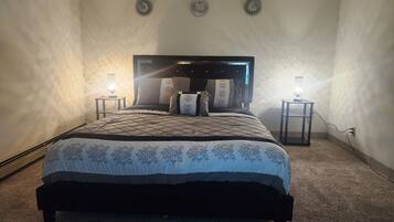 1 多间卧室、办公桌、熨斗/熨衣板、免费 WiFi