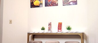 Luxury downtown Living just 3 minutes from hospital!