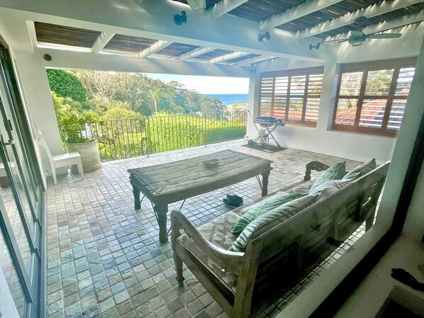 Interior - Casa Bella. Mediterranean inspired sanctuary with Ocean Views (Terrigal)