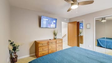 2 bedrooms, iron/ironing board, free WiFi, bed sheets