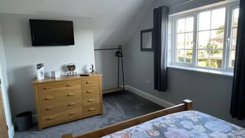 1 chambre, bureau, Wi-Fi, draps fournis