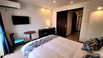 Blendingsgardiner, strykejern/-brett, wi-fi (inkludert) og sengetøy