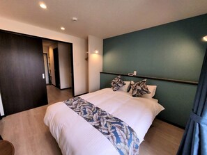 高級寢具、遮光窗簾/窗簾、熨斗/熨衫板、免費 Wi-Fi