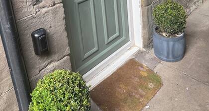 (CL) Large spacious central flat