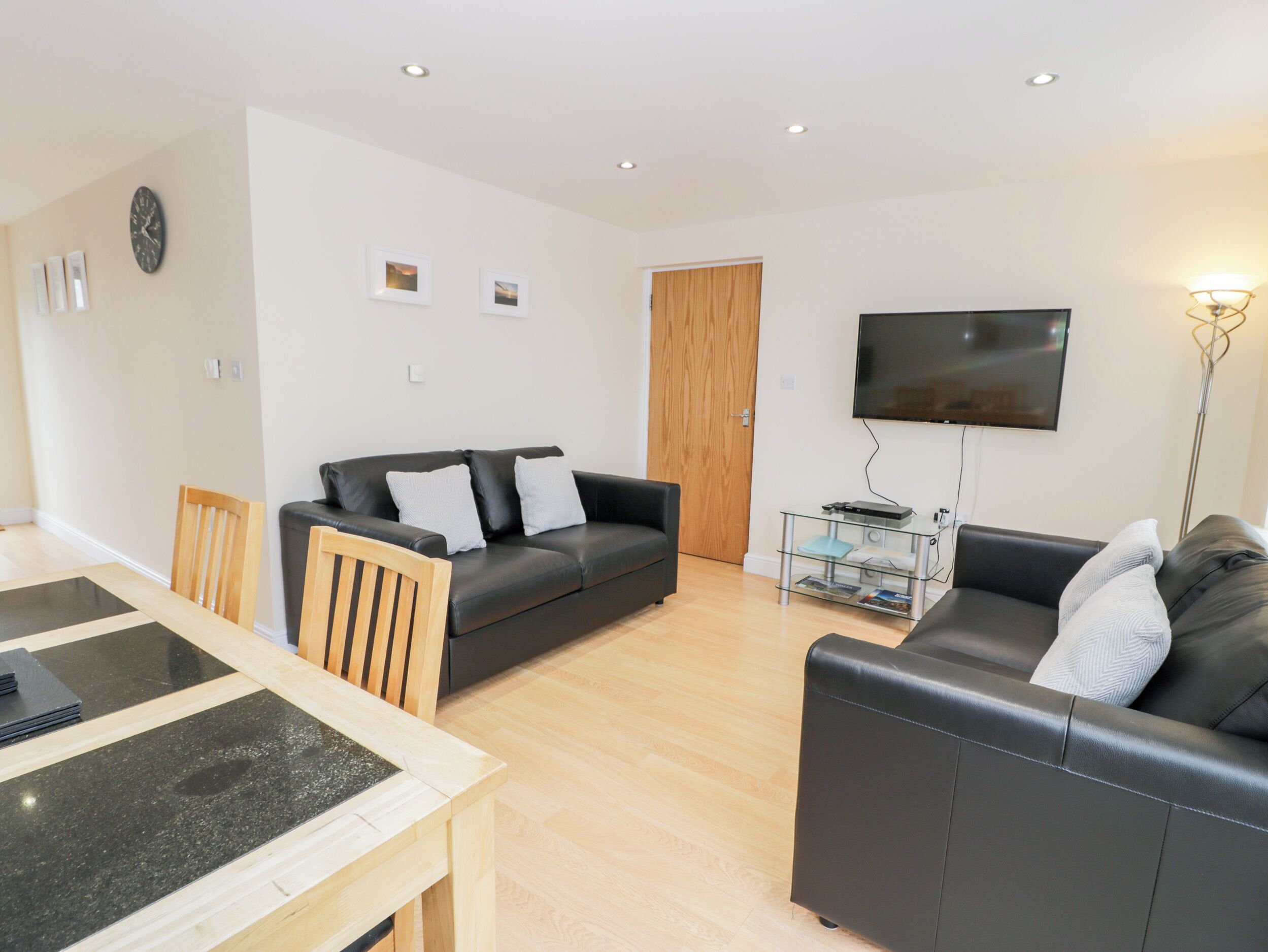 Whistle Stop Apartment, Pet Friendly In Porthmadog - Porthmadog