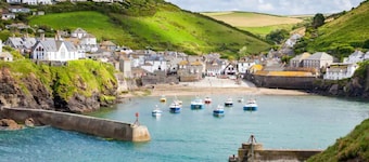 Just reduced for July & Aug-Geranium Cottage, Port Isaac sleeps 8 + dogs