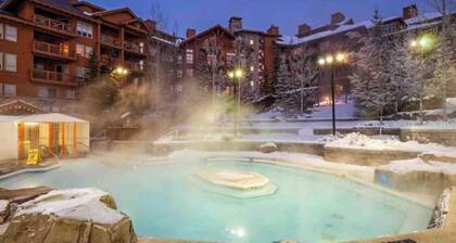 EXCLUSIVE very private cabin on the golf course!