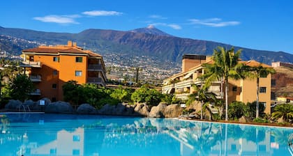 Apartment with pool and parking, Retama del Teide, Puerto de la Cruz