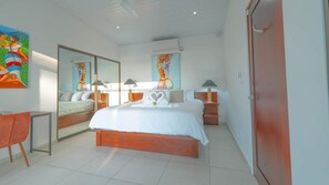 5 bedrooms, desk, iron/ironing board, travel cot