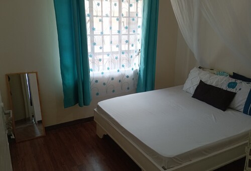 Cosy calm One bedroom apartment 5mins from Rongo town!!