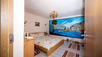 2 bedrooms, iron/ironing board, travel crib, free WiFi