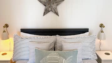 Cabin | 1 bedroom, iron/ironing board, free WiFi, bed sheets