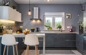 Fridge, microwave, oven, stovetop - 3 bedroom stunning home in Fazana (Fazana)