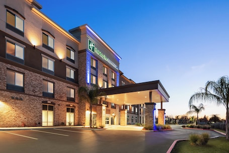 Exterior. Holiday Inn Express & Suites Yuba City Marysville by IHG