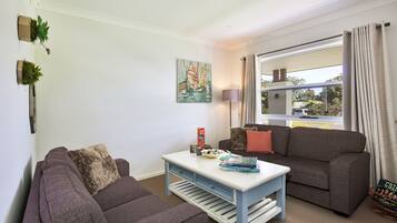 Smart-TV, Netflix, Bücher, Streaming-Dienste