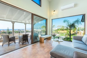 Smart TV - Villa Anemeli 5-bedroom villa with a private pool (Kissamos)