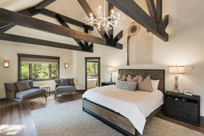 4 bedrooms, iron/ironing board, free WiFi, bed sheets - Luxury Modern Mountain Home w/ Amazing Lake & Mountain Views. 2 Miles to Purg (Durango)