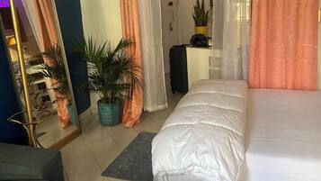 1 bedroom, iron/ironing board, WiFi, bed sheets