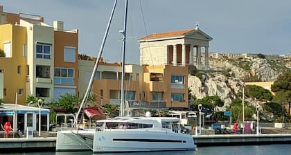 Catamaran Bali 4.5 Cabine Privative Avec sde et wc