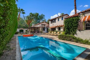 Una piscina climatizada