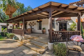 Terrace/patio - Hacienda Ramona - 1929 Spanish Colonial Estate (Palm Springs)