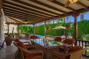 Outdoor dining - Hacienda Ramona - 1929 Spanish Colonial Estate (Palm Springs)