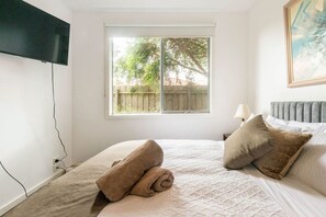 3 chambres, bureau, fer et planche à repasser, Wi-Fi