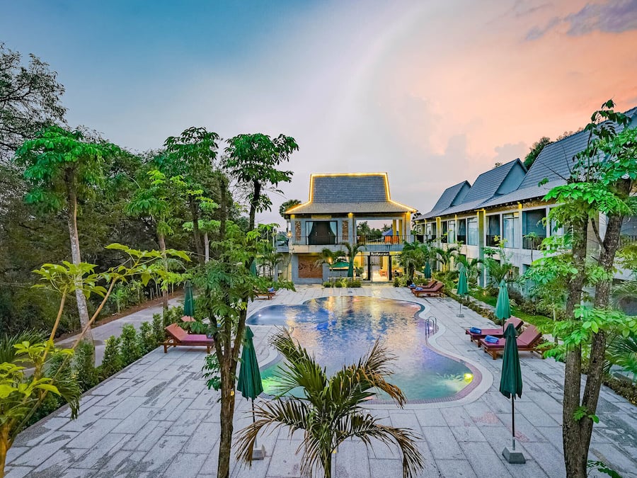 المنشأة من الخارج