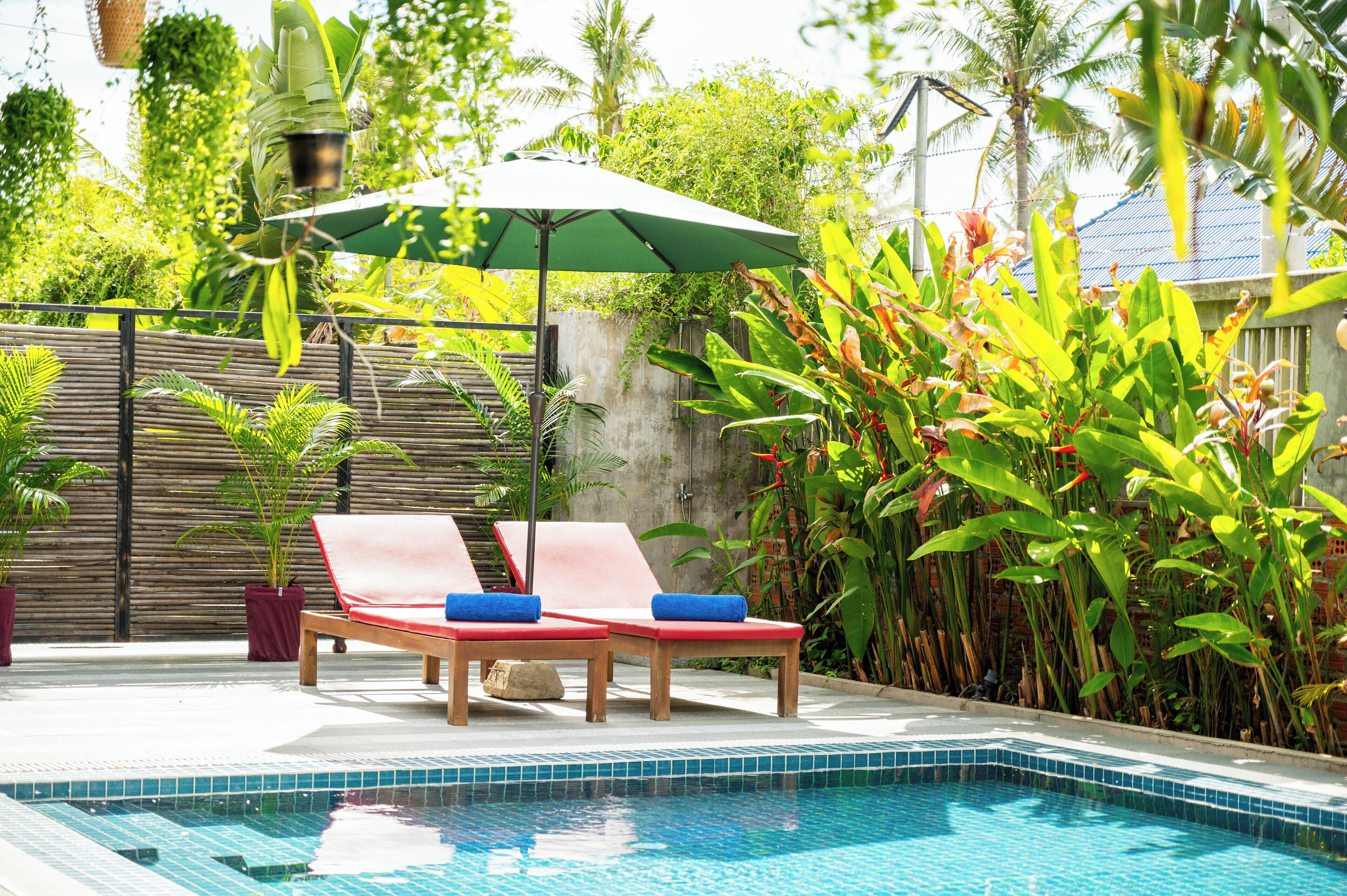 Family Villa | Minibar, in-room safe, desk, laptop workspace