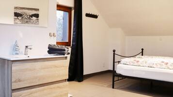 7 slaapkamers, een bureau, reisbedje, gratis wifi