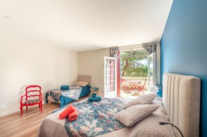 6 chambres, fer et planche à repasser, Wi-Fi gratuit