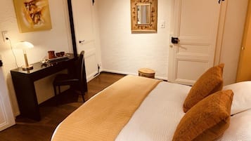 1 chambre, fer et planche à repasser, Wi-Fi gratuit, draps fournis