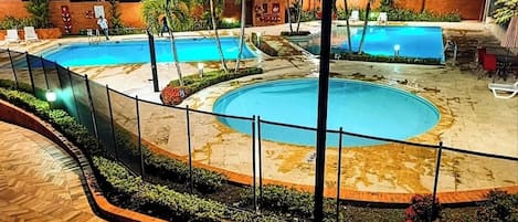 Piscine extérieure