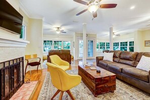 Smart TV - Lakeside Retreat |Private Pool| 8min walk Downtown (Saint Augustine)