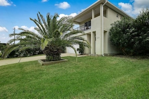 Exterior - Gateway to the Atlantic | 2-min walk to beach (Vilano Beach)