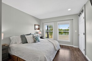 4 bedrooms, iron/ironing board, travel cot, free WiFi