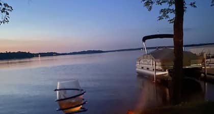 Private lake home with Pontoon on Lake Ida in Alexandria, MN