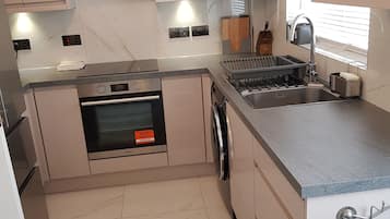 Fridge, microwave, oven, electric kettle