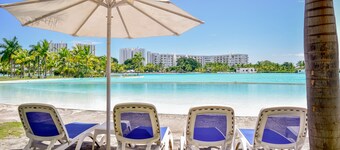 Penthouse with Breathtaking Ocean Views - King Bed