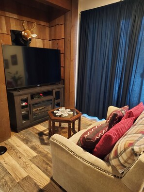 Smart TV, fireplace - BEAUTIFUL WATERS! Wide open spaces (Pagosa Springs)
