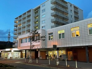 Exterior - Floor villa Jensen with 40 sqm - in the center of Westerland - close to the beach (Sylt)