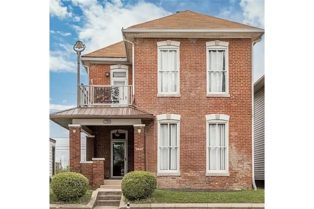 The Fig House | Historic Italianate Downtown