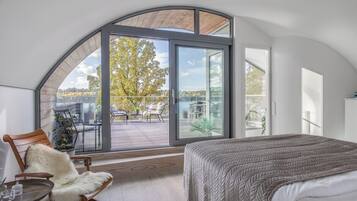 6 bedrooms, WiFi