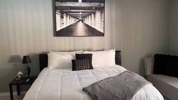 4 bedrooms, desk, iron/ironing board, free WiFi