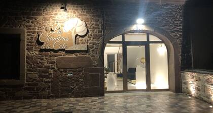 Maison entiÚrement rénovée de quatre chambres, adultes seulement.