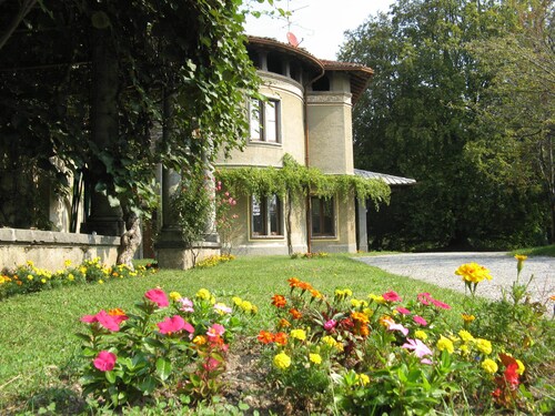 Villa in a centuries-old park in upper Brianza