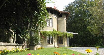 Villa in a centuries-old park in upper Brianza