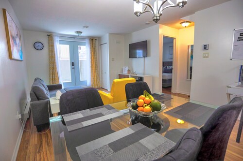 Lacay Apartement - Modern 1 or 2 bedrooms unit